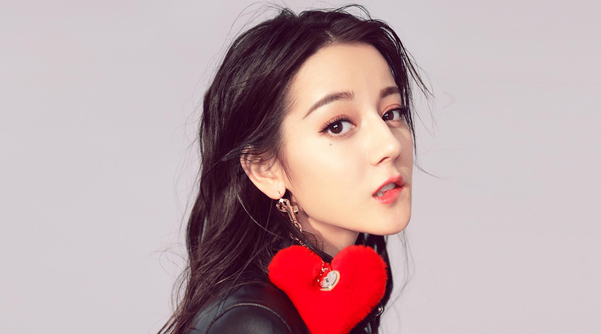 朴信惠最新综艺亮相,日常温馨趣事与朋友间的情感纽带