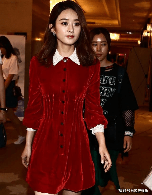 接地气的明星,让人心动的存在!🌟