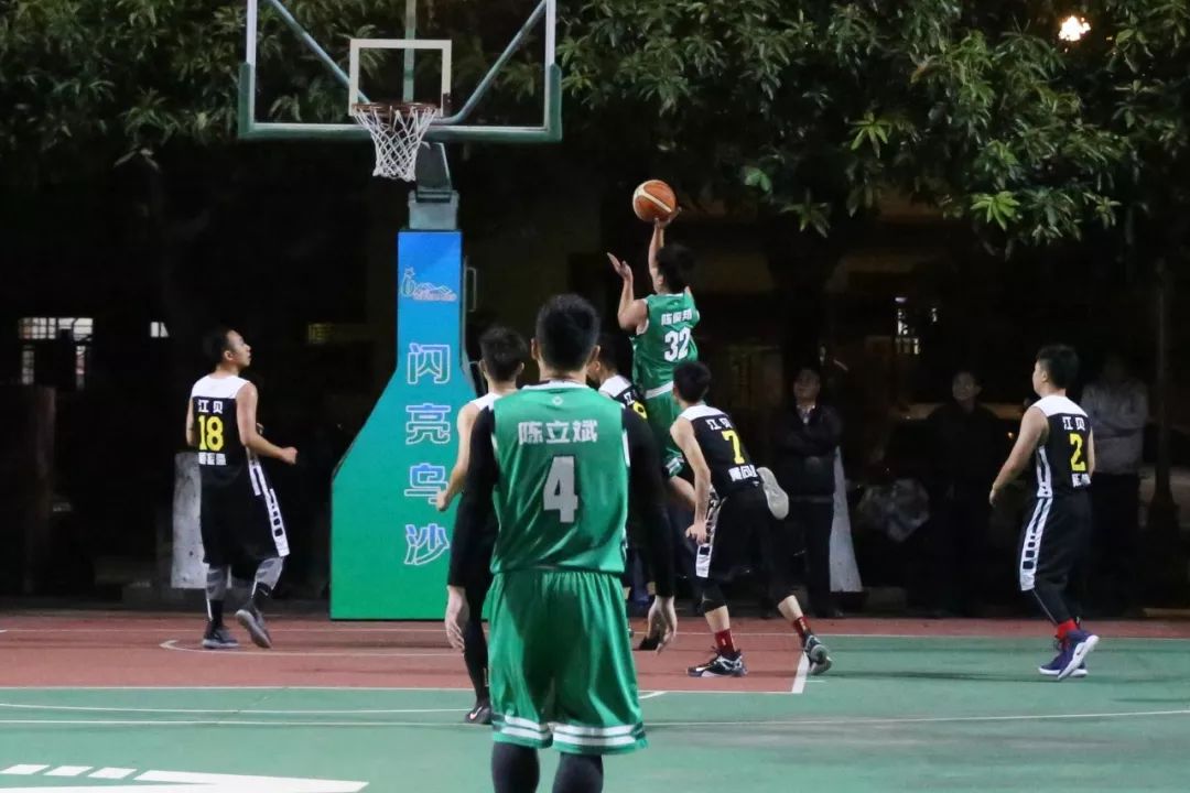 篮球比赛净胜分,小巷深处的篮球之魂与独特风味