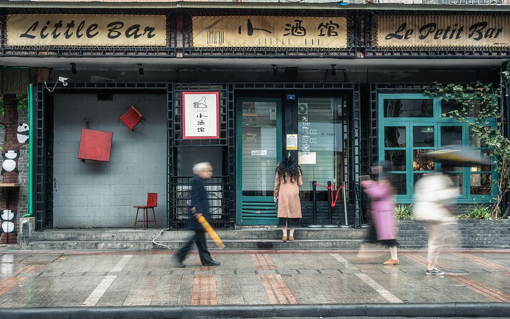 演员的秘密小巷艳遇记——隐藏在巷子深处的独特风情小店探秘