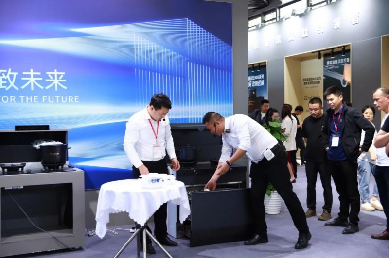 李强最新动态,引领科技新潮流,让生活因科技而精彩