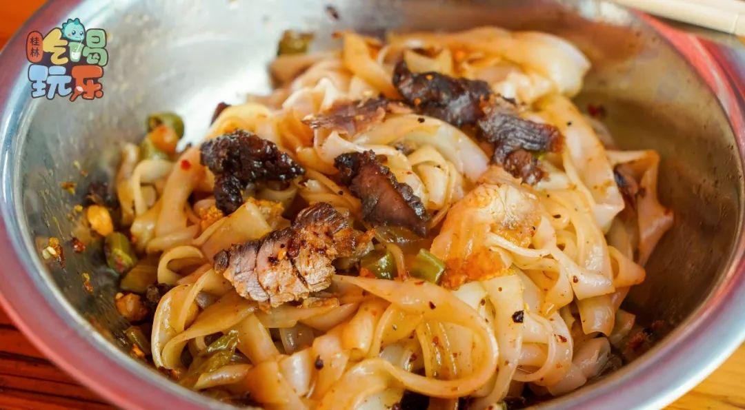 新洲电视台直播,小巷深处的惊喜——一家隐藏的特色小店