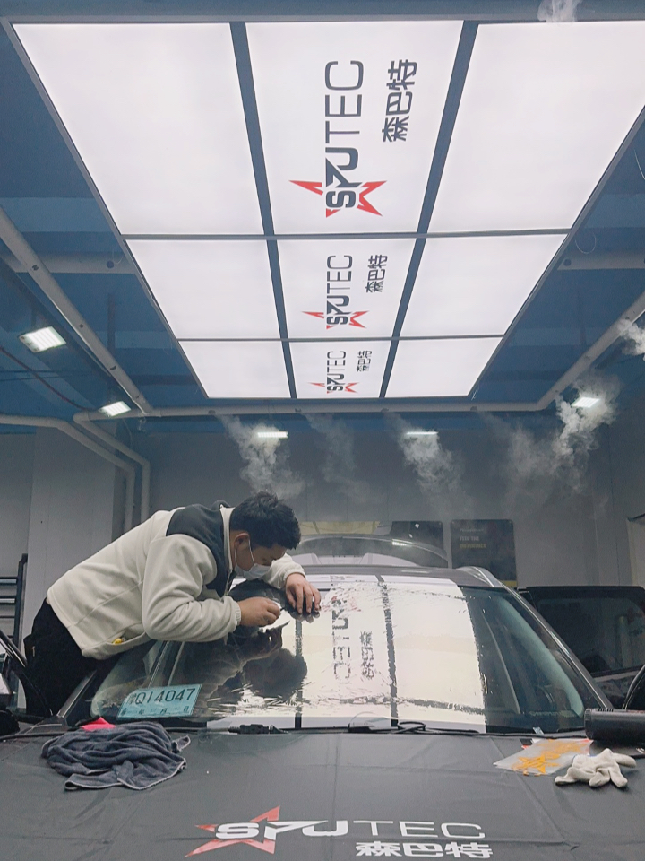 小红书掀起汽车贴膜大赛热潮!🚗炫技时刻,谁与争锋?