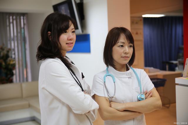 泌尿科女医生电影,时代之光下的医学传奇