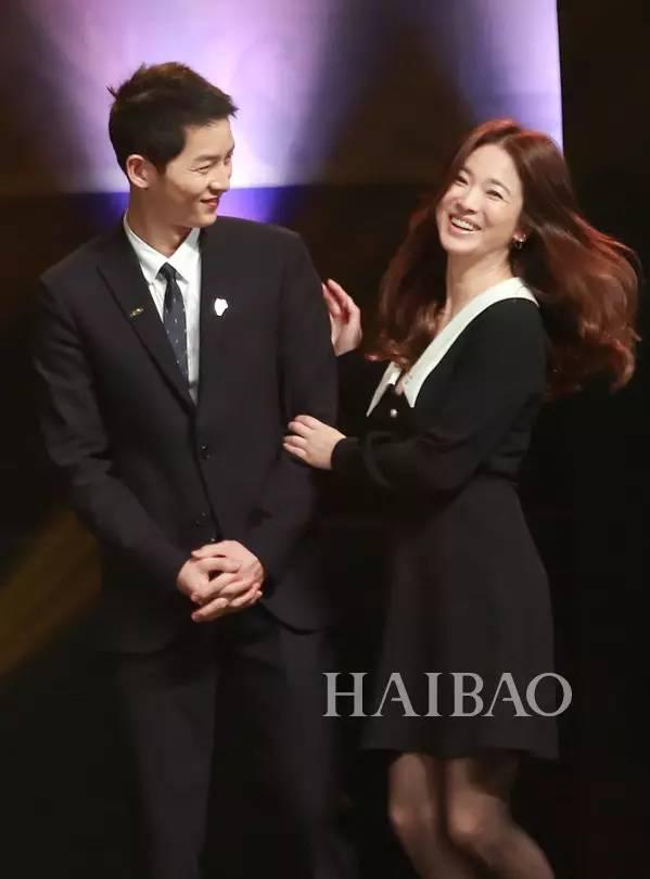 宋仲基与宋慧乔的最新动态,时光里的爱情印记