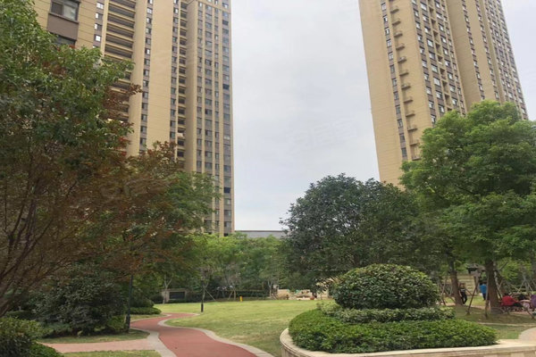 文一名门湖畔最新房产价格,理想的居住环境,理想的投资前景