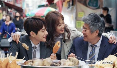 韩剧最新感动,小巷中的隐藏美食天堂