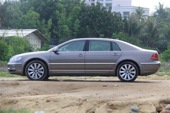 大众辉腾最新,时代巨轮下的精工之作