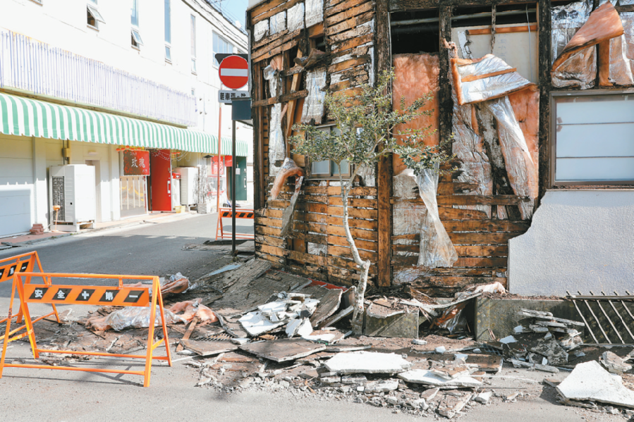 日本地震最新消息与老街小巷独特小店的神秘面纱