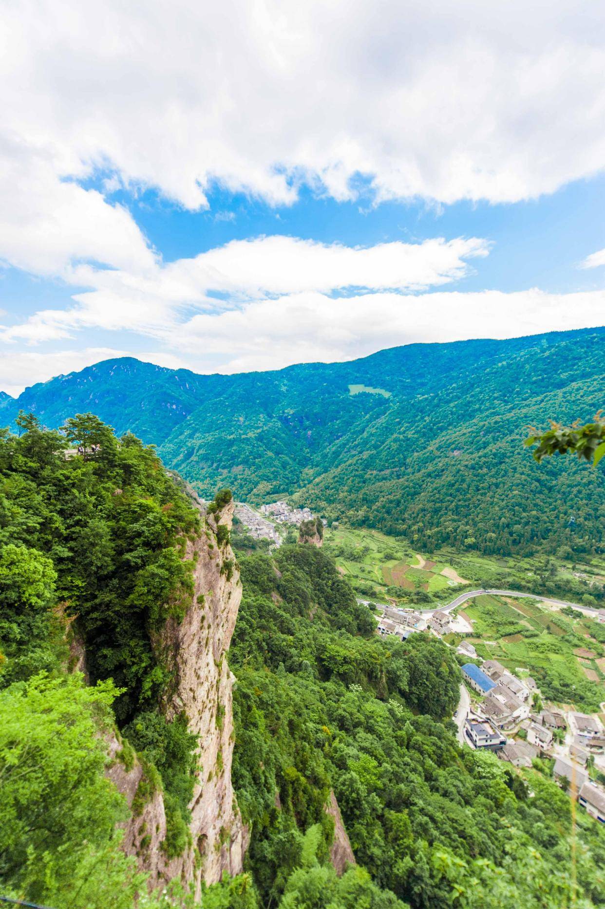 伊宁最新疫，一场自然美景的探索之旅，重拾内心的平和