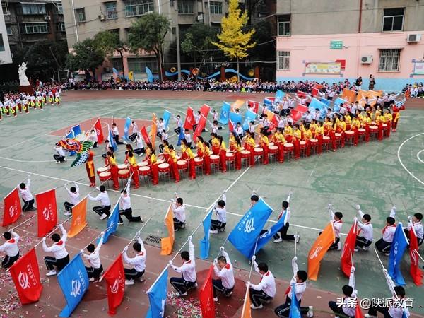 女团热门舞蹈的高科技神器，跃动青春，舞出未来