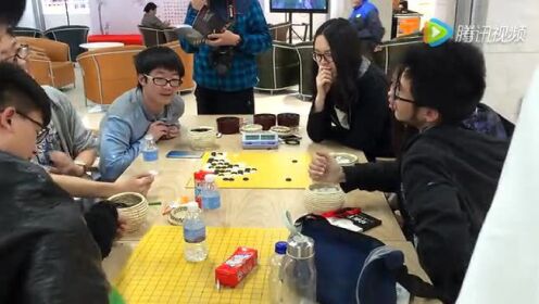 最新围棋比赛视频，棋逢对手，情牵友谊